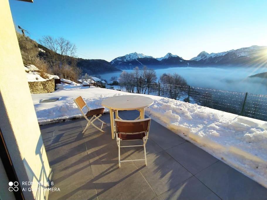 In The Heart Of Nature With An Unique View Plan Montmin Exterior foto